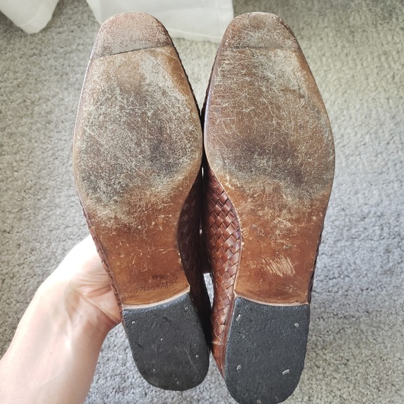Sesto Meucci Brown Woven Loafers with Gold Accents - Picture 4 of 10